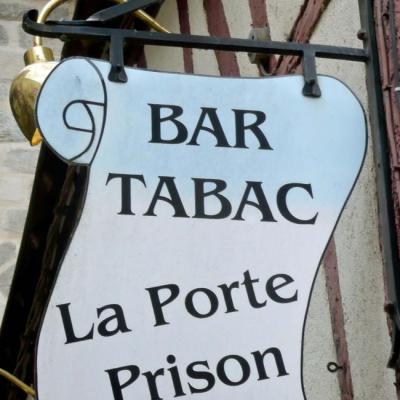 La Porte Prison (Bar tabac) - Vannes